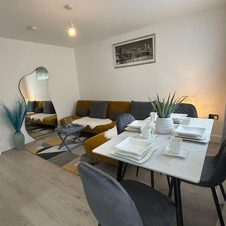Апартаменты Cosy Modern Flat With Garden Бирмингем Экстерьер фото